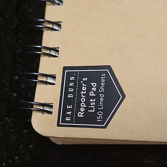 🐝Rae Dunn Busy Reporter's List Pad - Picture 2 of 5